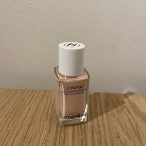 CHANEL Le Blanc Rosy Light Drops 9/10